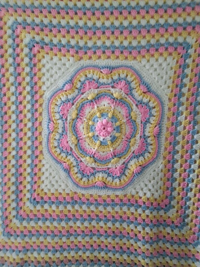 Handgehaakte Deken - 105 x 160 cm, Ophalen of Verzenden, Nieuw