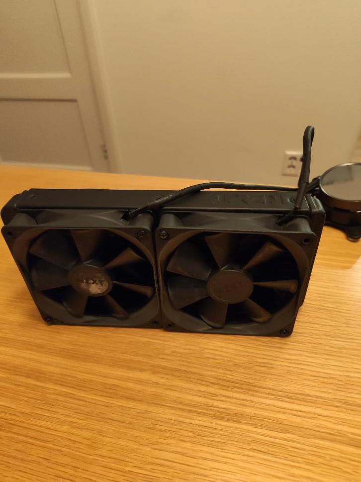 NZXT AIO-koeler Kraken X52 voor AM4, Computers en Software, Computerkoelers, Gebruikt, Waterkoeling, Ophalen of Verzenden