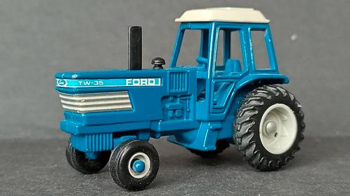 Ford TW 35 tractor 1:64 3inch Ertl pol, Hobby en Vrije tijd, Modelauto's | Overige schalen, Zo goed als nieuw, Tractor of Landbouw