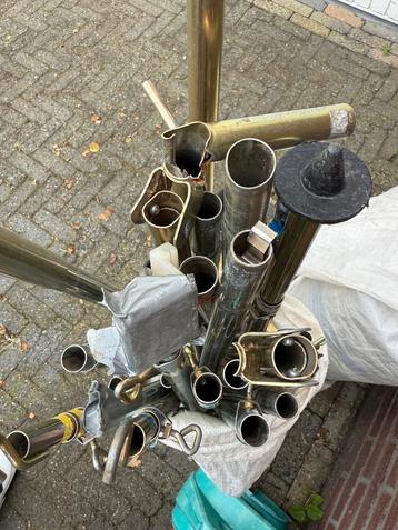 Tentstokken Collectie - Metalen Onderdelen beschikbaar voor biedingen