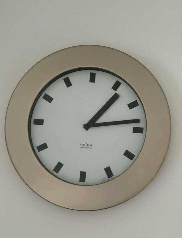 Karlsson Wandklok - Stijlvol Design!, Huis en Inrichting, Woonaccessoires | Klokken, Zo goed als nieuw, Wandklok, Analoog, Ophalen