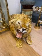 Terracotta vintage liggende leeuwen beeld Italy, Gebruikt, Ophalen of Verzenden, Dier