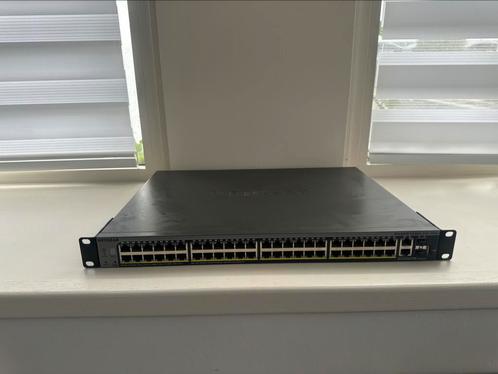 Netgear Prosafe S3300-52X-Pro PoE (GS752TXP), Computers en Software, Netwerk switches, Gebruikt, Ophalen of Verzenden