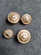 7 grote metalen knopen en 8 kleinere.  ( goud metaal kleur), Ophalen of Verzenden, Nieuw, Materiaal