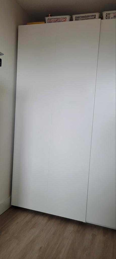 IKEA Pax witte kast, 200x58x236cm, in perfecte staat, Huis en Inrichting, Kasten | Kledingkasten, Zo goed als nieuw, 200 cm of meer