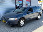 Volvo XC70 2.4 D5 Momentum 7 Persoon AWD, 13 km/l, Zwart, 193 €/maand, Blauw
