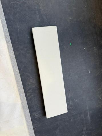 Plinten 97m2 beschikbaar voor biedingen