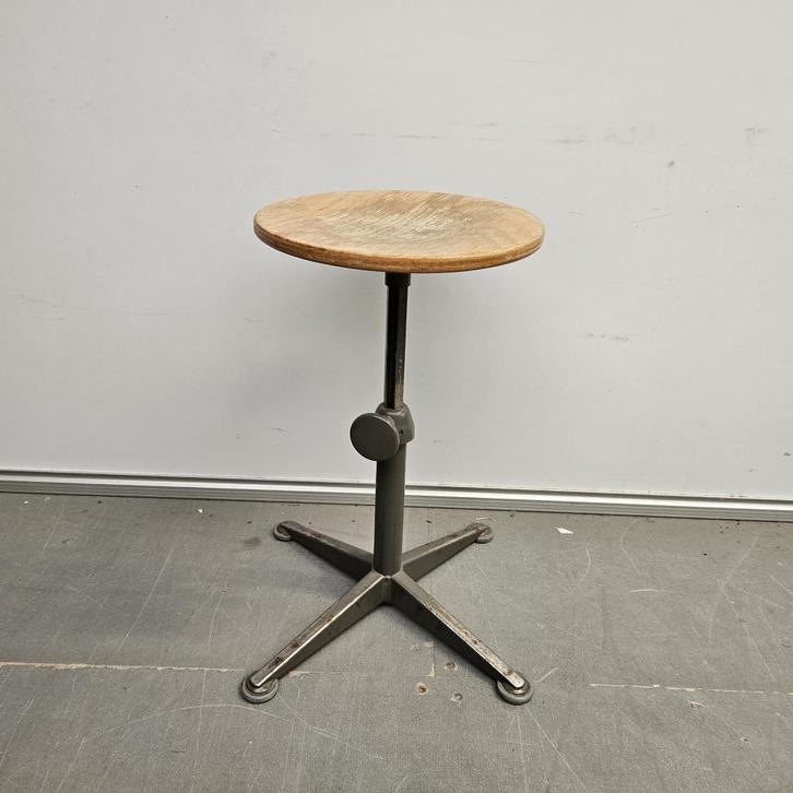 Ahrend de Cirkel Friso Kramer retro kruk, Huis en Inrichting, Krukjes, Gebruikt