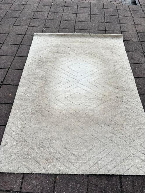 Crèmekleurig vloerkleed, gratis af te halen!, Huis en Inrichting, Stoffering | Tapijten en Kleden, Gebruikt, 150 tot 200 cm, 200 cm of meer