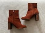Bruine suede laarsjes Mango maat 39, Ophalen, Nieuw, Bruin
