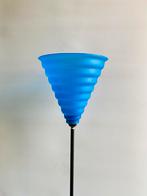 Ikea staande lamp Memphis Style , jaren 80, Huis en Inrichting, Lampen | Vloerlampen, Ophalen, Gebruikt, Ikea, Bargelaan 20, 2333 CT Leiden