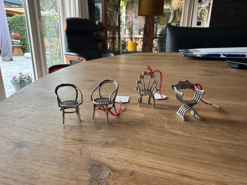Zilveren Miniatuur Stoelen -  4 stuks, Antiek en Kunst, Antiek | Goud en Zilver, Zilver, Ophalen of Verzenden