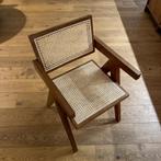 Pierre Jeanneret Chandigarh Vintage Armstoel – Teakhout, Huis en Inrichting, Bruin, Nieuw, Ophalen of Verzenden, Eén
