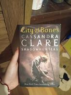 City of Bones - Cassandra Clare, Boeken, Ophalen of Verzenden, Zo goed als nieuw, Cassandra Clare