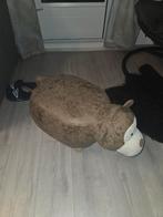 Leuke kinderpoef aap - bruin suède, Huis en Inrichting, Banken | Voetenbanken en Poefen, Ophalen of Verzenden