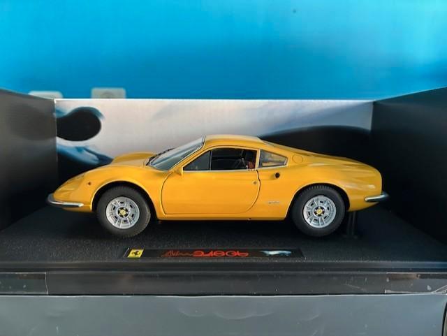 FERRARI DINO 246GT 1:18 HOT WHEELS ELITE, Hobby en Vrije tijd, Modelauto's | 1:18, Zo goed als nieuw, Auto, Hot Wheels, Ophalen of Verzenden