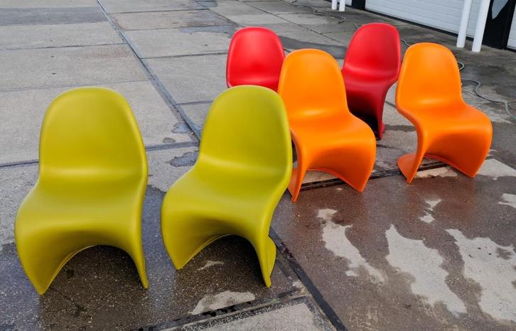 6 Originele Vitra Verner Panton stoelen rood oranje groen, Huis en Inrichting, Stoelen, Gebruikt, Vijf, Zes of meer stoelen, Kunststof