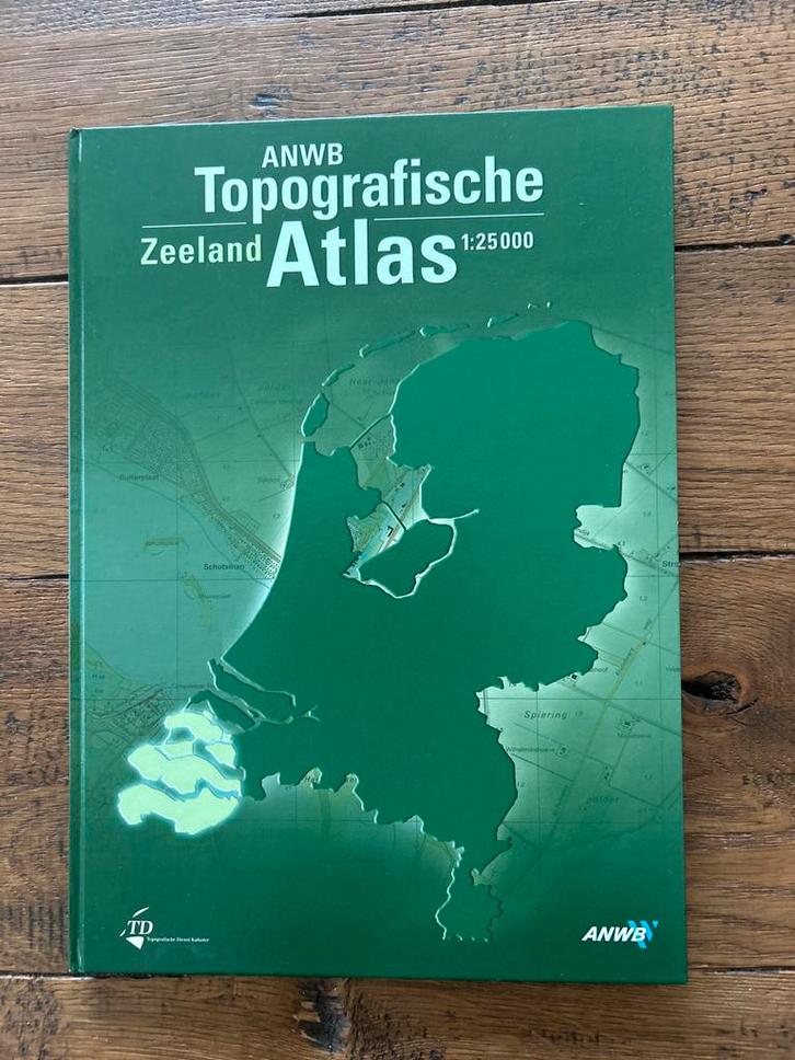 ANWB Topografische Atlas Zeeland, Boeken, Atlassen en Landkaarten, Zo goed als nieuw, Bosatlas, Nederland, 2000 tot heden, Ophalen of Verzenden