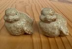 Decoratie: twee vogeltjes - keramiek (handgemaakt) aardetint, Ophalen of Verzenden