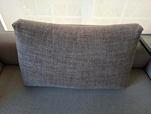 Zgan design on stock kussen, beige, bruine kleur, Huis en Inrichting, Woonaccessoires | Kussens, Zo goed als nieuw, Ophalen