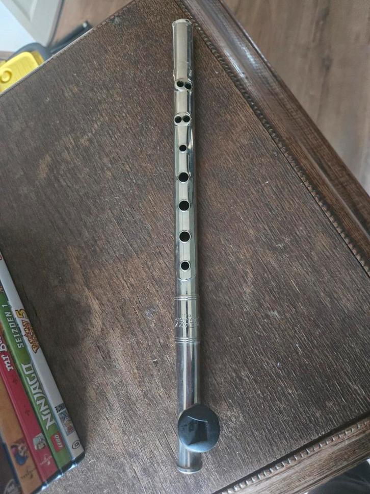 Zilverkleurige Piccolo, Muziek en Instrumenten, Blaasinstrumenten | Dwarsfluiten en Piccolo's, Gebruikt, Piccolo, Ophalen of Verzenden