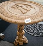 Oosterse Bijzettafel met Gedetailleerd Snijwerk, Antiek en Kunst, Antiek | Meubels | Tafels, Ophalen of Verzenden