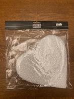 30 hartjes in foam met witte glitter kerst valentijn 23cm, Diversen, Kerst, Ophalen of Verzenden, Nieuw