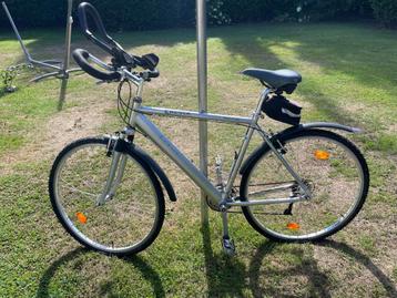 Heren toerfiets met ligstuur beschikbaar voor biedingen