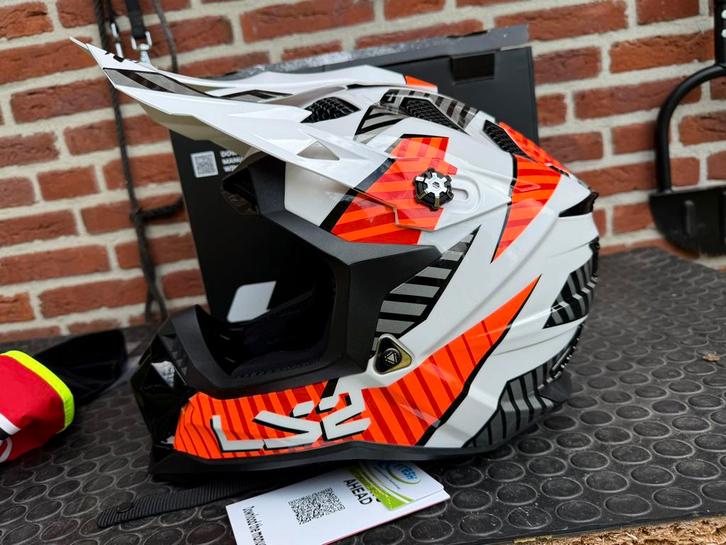 Cross / Enduro helm LS2 NIEUW !  maat XL 61-62, Motoren, Kleding | Motorhelmen, Dames, Heren, Offroadhelm, XL, Overige merken