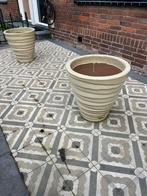 2 Plantenbakken - 60 cm hoog, Tuin en Terras, Bloembakken en Plantenbakken, Ophalen, Gebruikt, Binnen, Beton