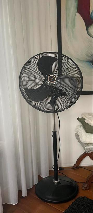 Fertraso  grote waaier ventilator beschikbaar voor biedingen