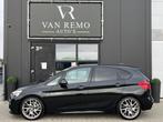 BMW 218D ACTIVE TOURER M Pakket|Navi|Hud|Stoelvw|Camera|Crui, Auto's, 150 €/maand, 150 pk, Zwart, Leder