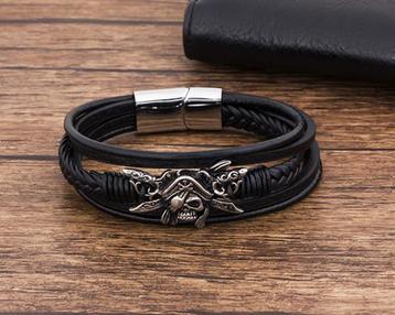 Heren Leren Zwarte Piraten Armband beschikbaar voor biedingen