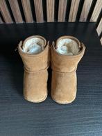 UGG classic baby maat s, Kinderen en Baby's, UGG, Jongetje of Meisje, Laarsjes, Ophalen of Verzenden