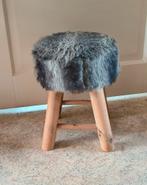 Krukje met nep bont/vacht, Huis en Inrichting, Ophalen, Zo goed als nieuw, Hout