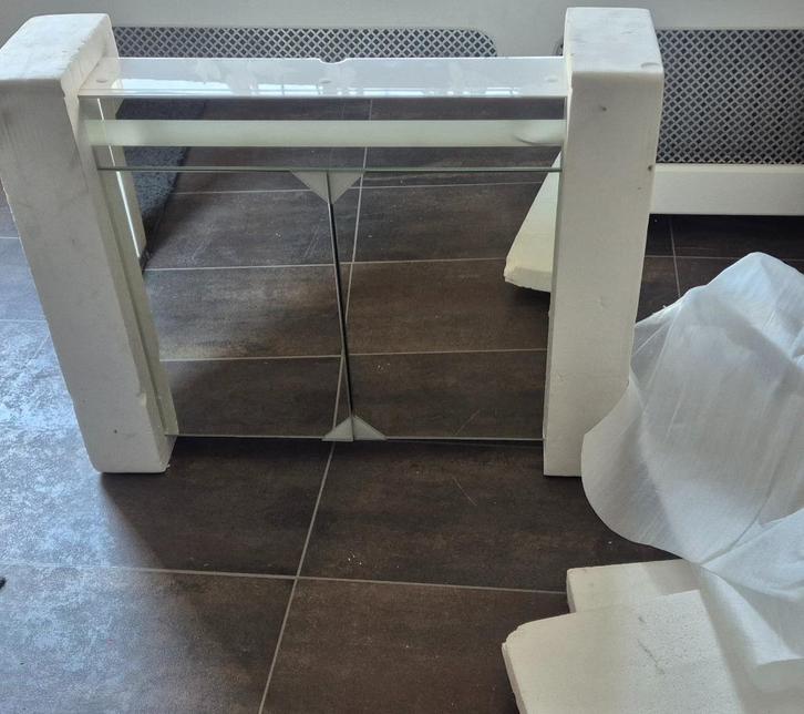 Spiegelkast met licht ZGAN, badkamer kastje, spiegel kast, Huis en Inrichting, Badkamer | Badkamermeubels, Nieuw, Spiegelkast