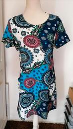 SUPER LEUK jurkje met trendy kleuren en print mt. M/L -NIEUW, Kleding | Dames, Jurken, Maat 38/40 (M), Overige kleuren, Nieuw