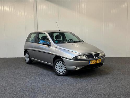 Lancia Y 1.2 AUT 2000 goedkope automaat auto, 99000 nap, Auto's, Lancia, Bedrijf, Y, Benzine, Hatchback, Automaat, Origineel Nederlands