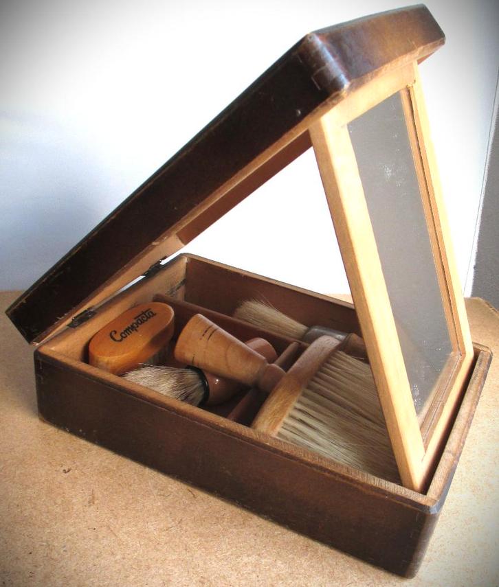 Scheerdoos met inhoud~Jaren 40~Scheermesjes~Scheerkwasten, Antiek en Kunst, Antiek | Overige Antiek, Ophalen of Verzenden