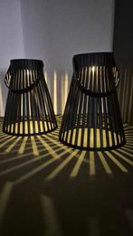 2 zwarte solar lantaarns met hengsel, Tuin en Terras, Zonne-energie, Kunststof, Minder dan 50 watt, Nieuw