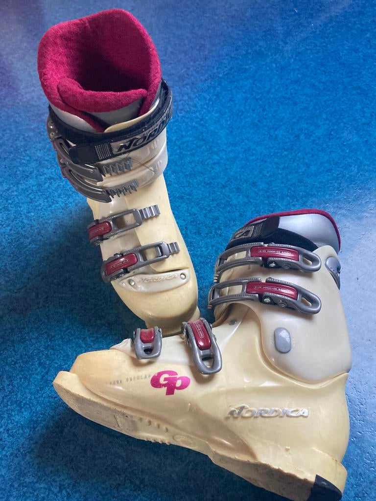 Skischoenen Nordica maat 26.0/26.5, Gebruikt, Schoenen, Ophalen of Verzenden, Nordica