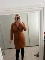 K design suede camel jurk maat M stretch, Kleding | Dames, Jurken, Ophalen of Verzenden, Zo goed als nieuw, Maat 38/40 (M), Bruin