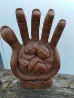 Houtsnijwerk kind in hand, Antiek en Kunst, Kunst | Beelden en Houtsnijwerken, Ophalen of Verzenden