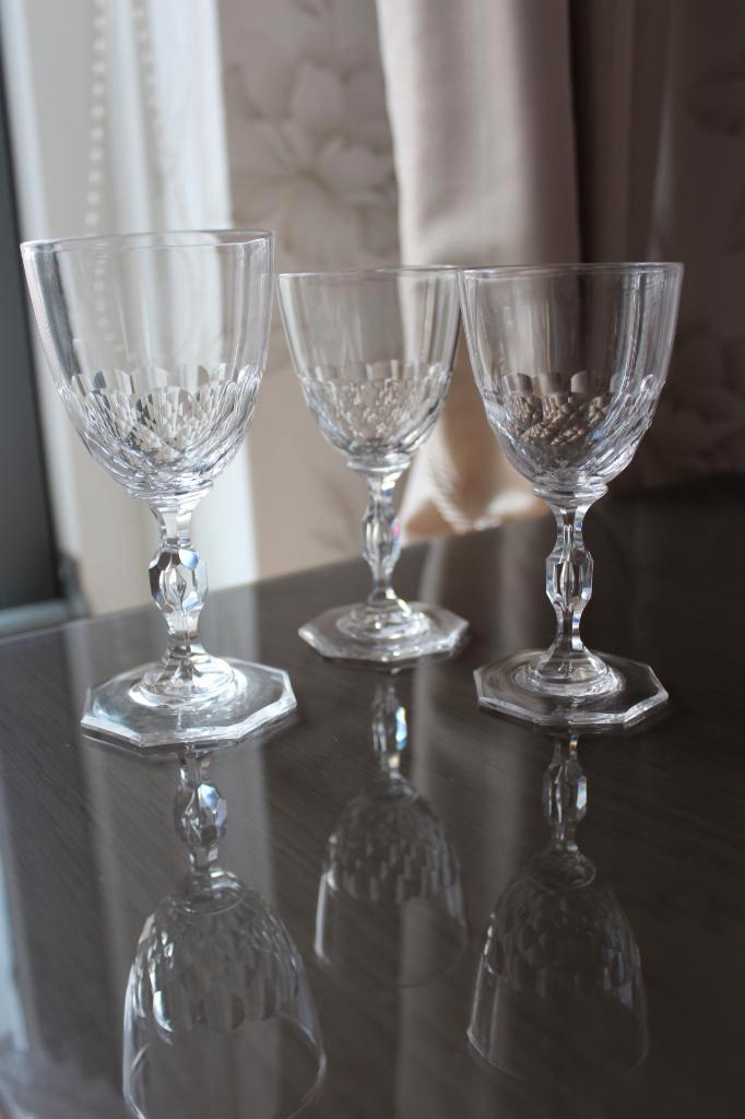 Antieke Baccarat/St Louis/Val St Lambert 2 wijn glazen, Antiek en Kunst, Antiek | Glas en Kristal, Ophalen of Verzenden