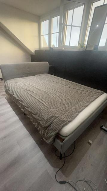 Ikea bed met lattenbodem en matras - afbeelding 4
