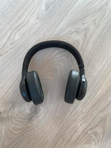 JBL E55BT Draadloze Koptelefoon beschikbaar voor biedingen