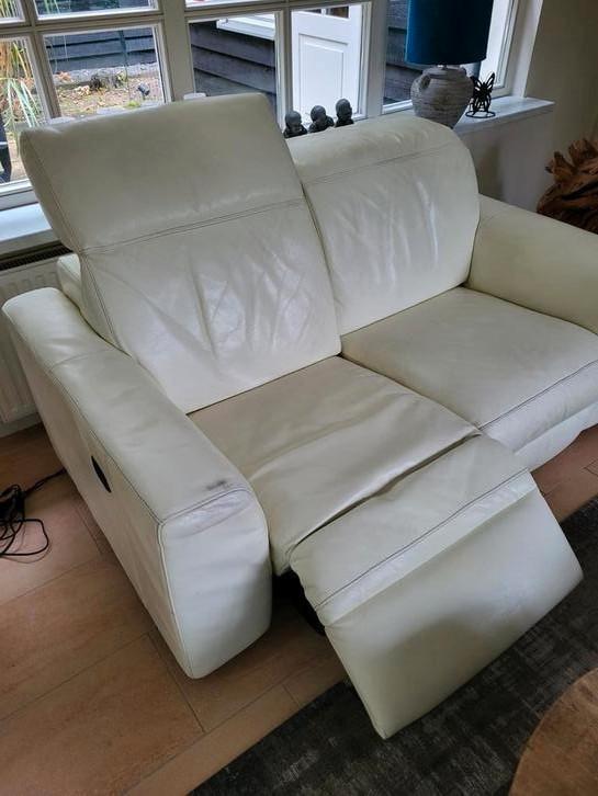 Leren montel bankje., Huis en Inrichting, Banken | Bankstellen, Gebruikt, Rechte bank, Tweepersoons, 150 tot 200 cm, 75 tot 100 cm