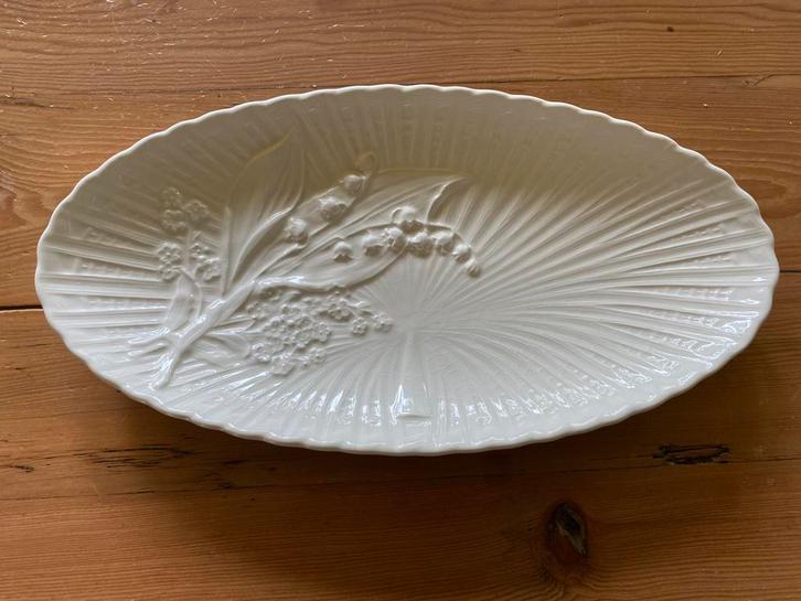 Schramberg SMF keramieken schaal met lelietjes van dalen, Antiek en Kunst, Antiek | Keramiek en Aardewerk, Ophalen of Verzenden