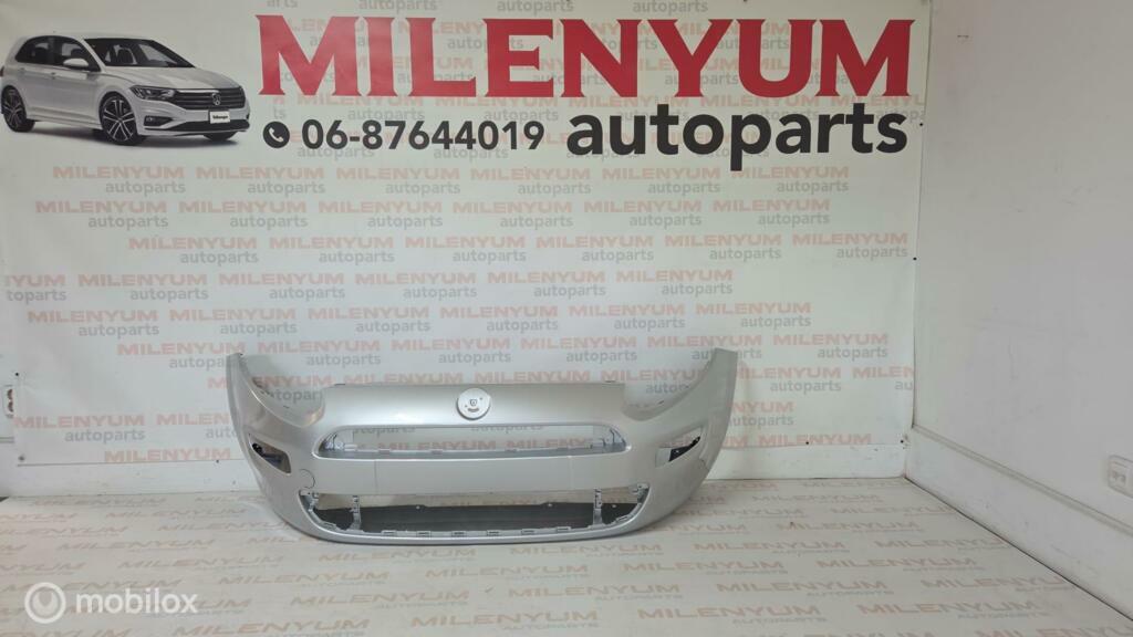 FIAT PUNTO BUMPER NIEUW (2012- --) 348B, Auto-onderdelen, Carrosserie en Plaatwerk, Bumper, Fiat, Voor, Nieuw, Ophalen of Verzenden