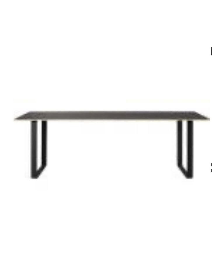 Te koop Muuto eettafel, Huis en Inrichting, Tafels | Eettafels, Zo goed als nieuw, 50 tot 100 cm, 200 cm of meer, Vijf personen of meer